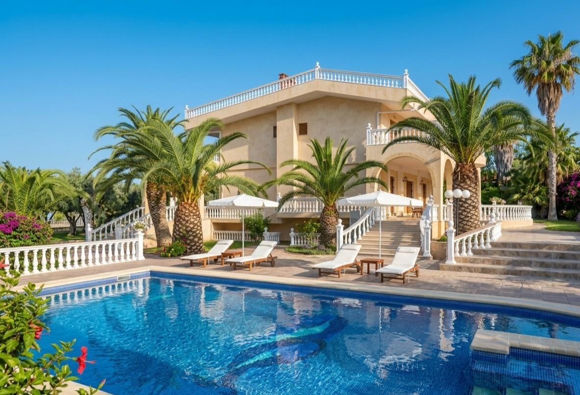 Villa for Sale in Chalkidiki - Dejavu Lefkada Realty